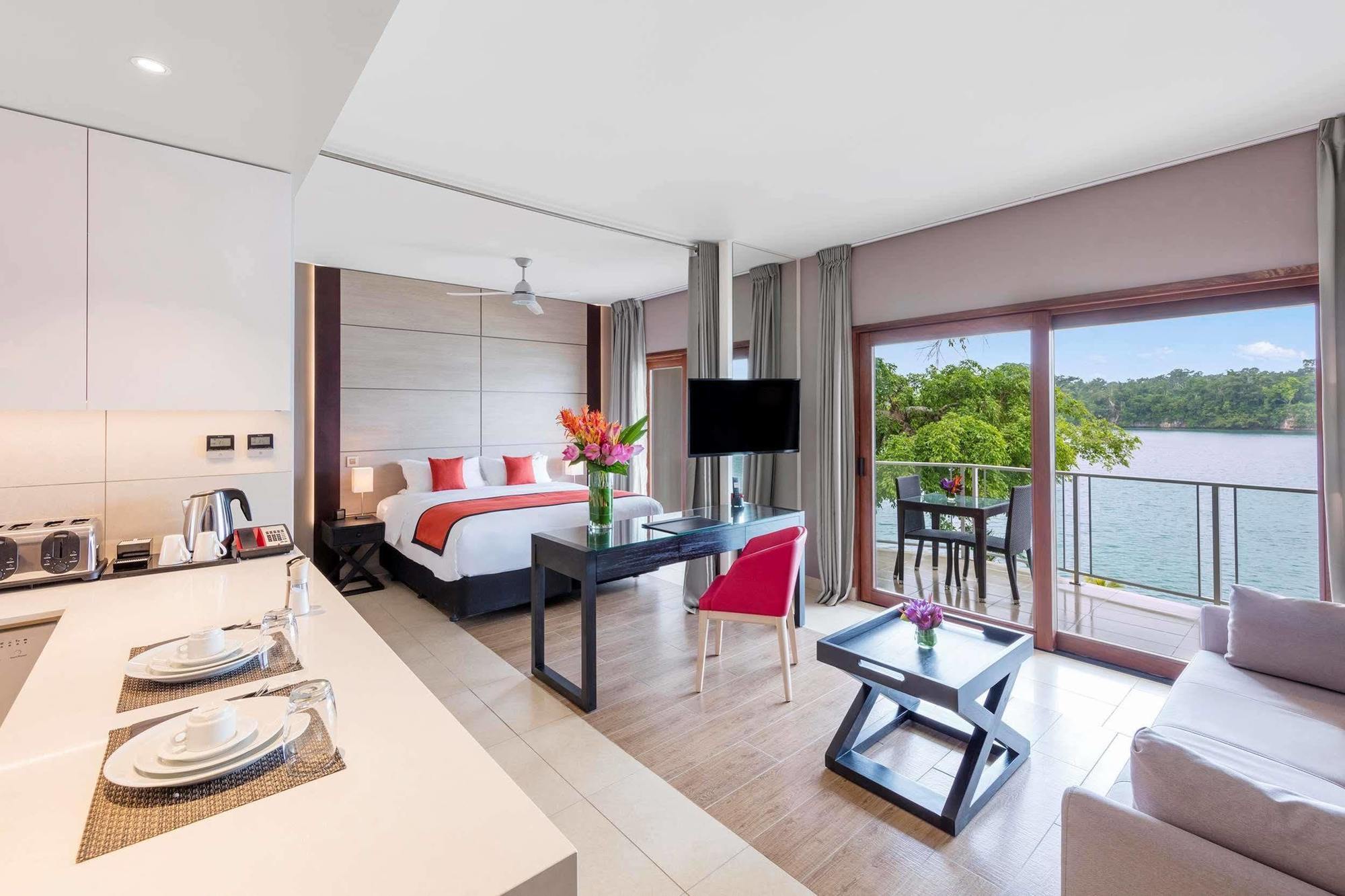 Ramada Resort By Wyndham Port Vila Exterior foto