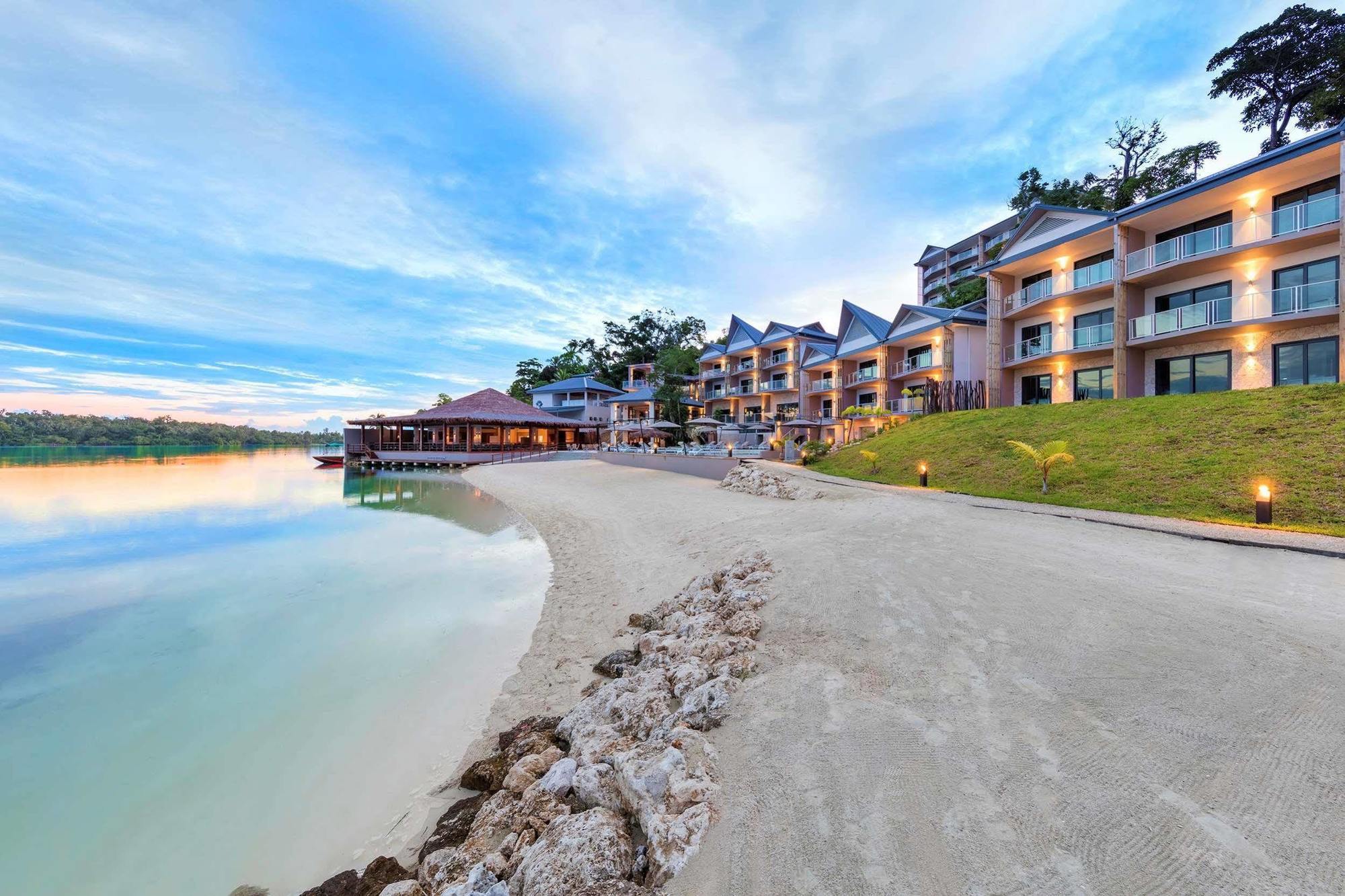 Ramada Resort By Wyndham Port Vila Exterior foto